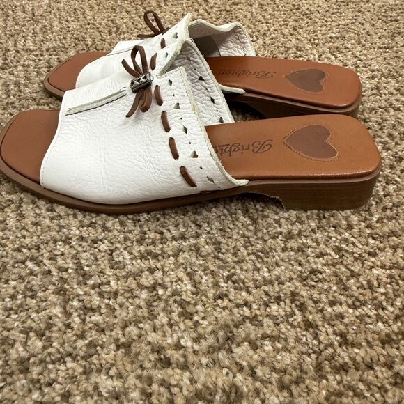 Brighton Womens 7.5 Java Slide Sandals Slip-On White Leather With Bow Western - Picture 7 of 14